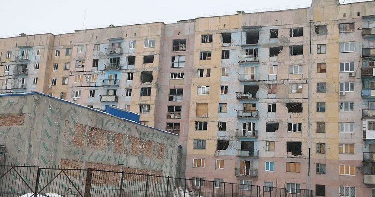 Відновлення занять у школі та постачання води і тепла. Жебрівський розповів про ситуацію в Авдіївці