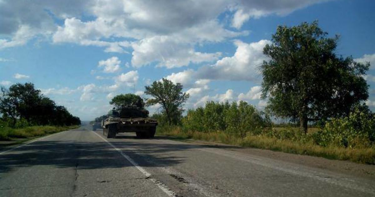 Очевидцы заметили российскую военную технику под Луганском / © Facebook/ЄвроМайдан – EuroMaydan