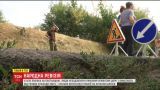 Журналисты ТСН с жителями Поповки устроили дорожную инспекцию сельских дорог