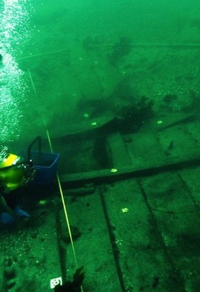 Археологи підняли з дна гігантський корабель XV століття — найбільше судно, знайдене у світі (фото)