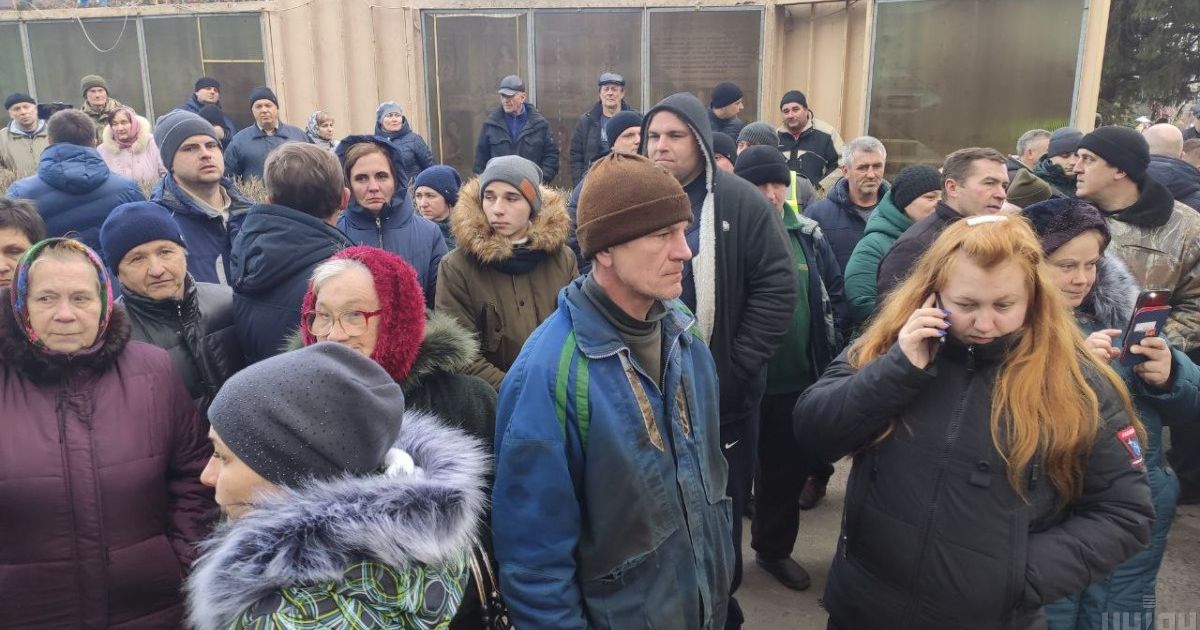 "Никто не знал, были ли они заражены" : Жители Новых Санжар объяснили свое агрессивное поведение к эвакуированным из Уханя