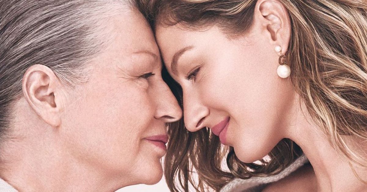 Это так трогательно: Жизель Бундхен и ее мама снялись в рекламе Dior