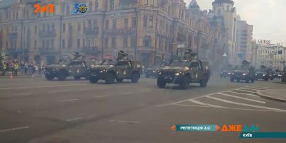 Підготовка до головного свята держави: затори на київських дорогах
