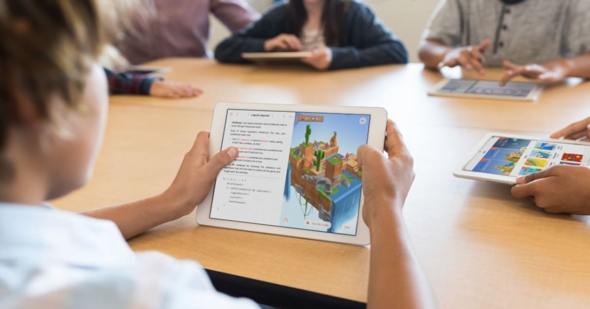 Новый IPad с улучшенным экраном 9,7 дюйма / © Apple