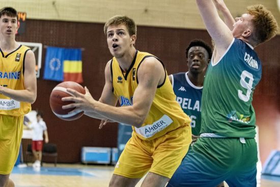 Збірна України вирвала перемогу в заключному матчі чемпіонату Європи U-18 з баскетболу