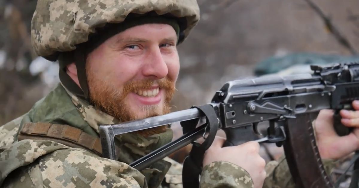 "Стань для батька нормальним сином". Боєць АТО записав кавер на пісню "Скрябіна" на спомин про Кузьму