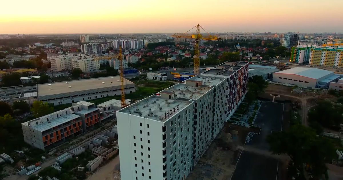 Скриншот из видео Хапуга.UA