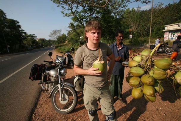  / © instagram.com/komarovmir