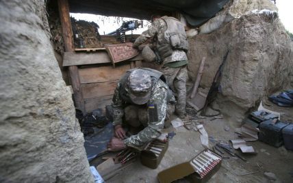 Террористы 17 раз открывали огонь по украинским военным: боец ООС погиб, еще один ранен