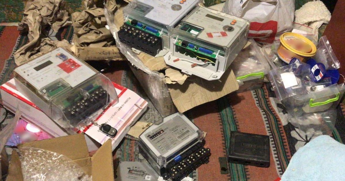 Кіберполіція Дніпропетровщини викрила зловмисників у втручанні в програмне забезпечення електролічильників_1 / © facebook.com/cyberpoliceua/