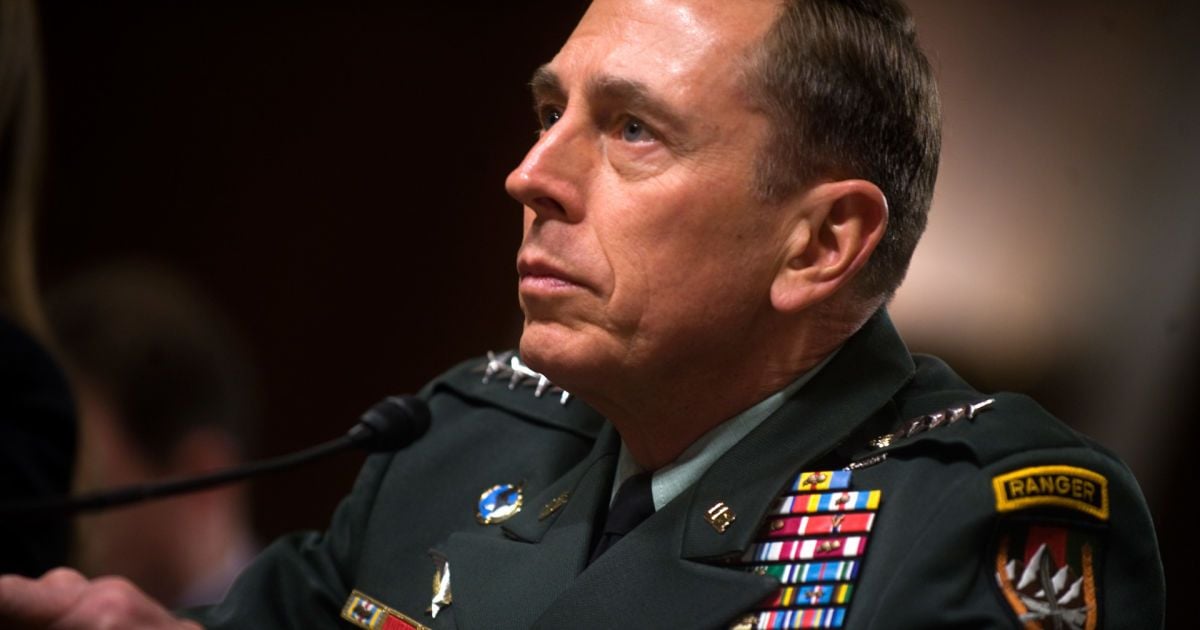 Дэвид Петреус