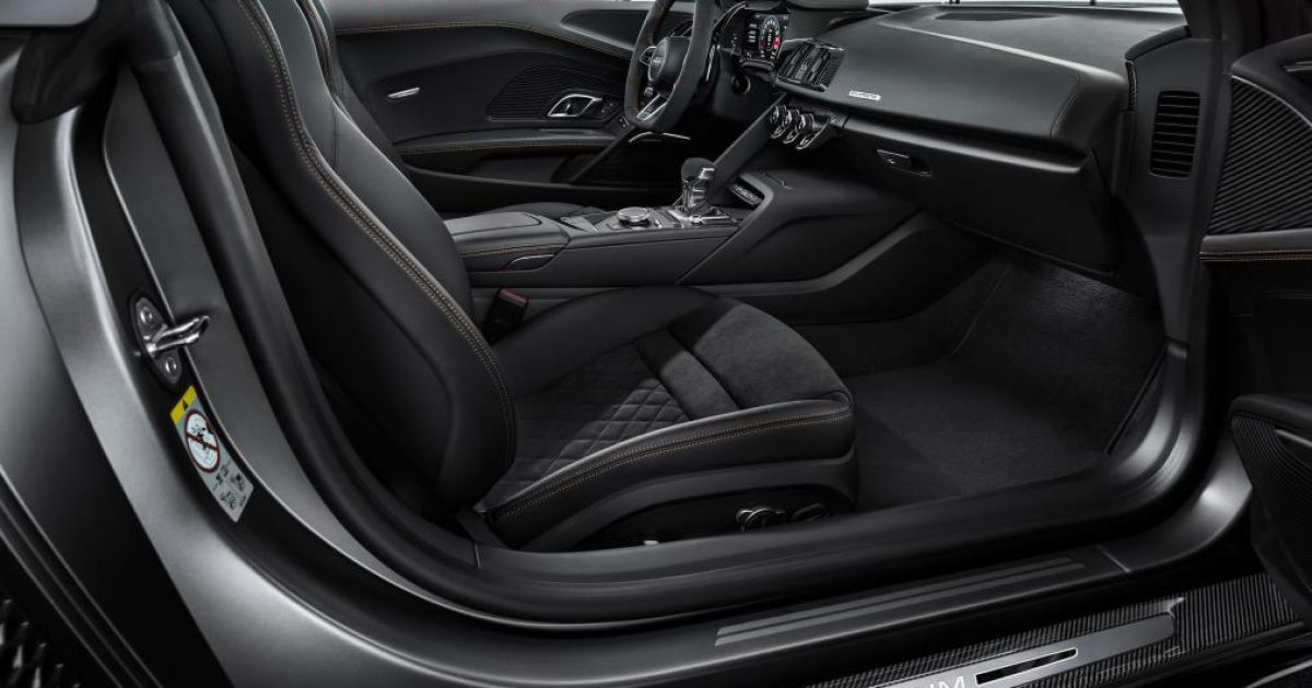 Audi R8 V10 Decennium_8 / © autoexpress