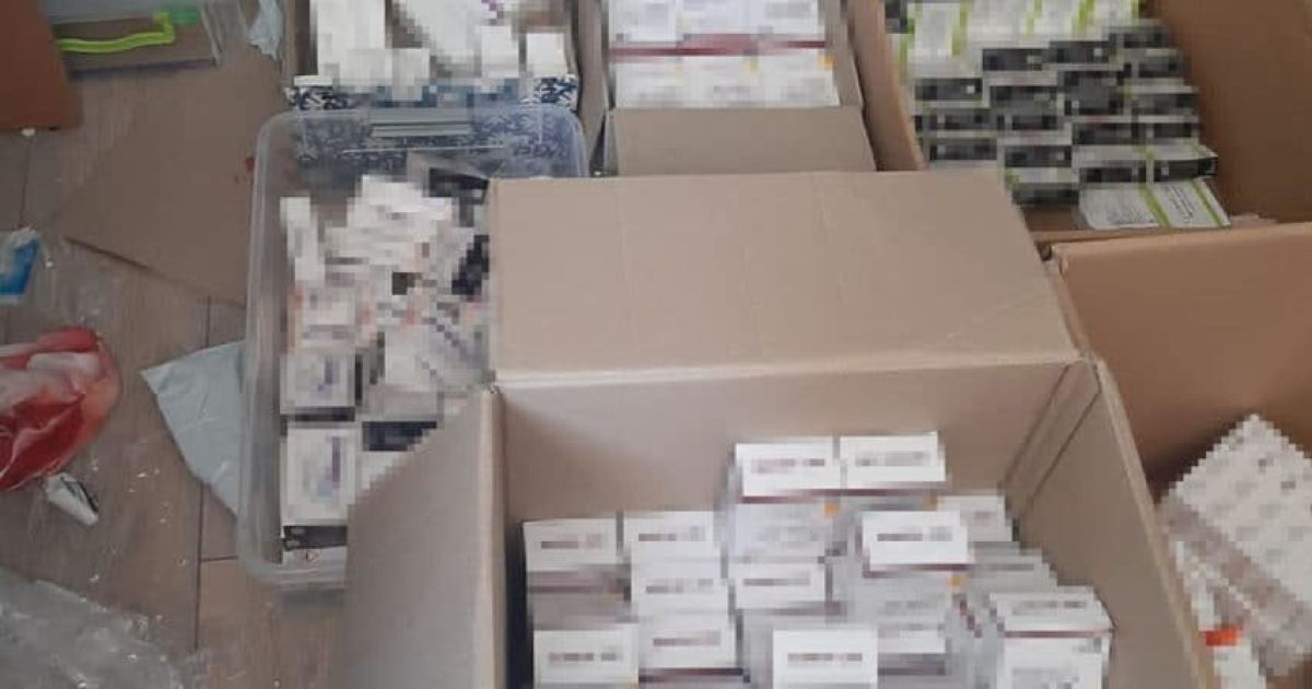 В Киеве наживались на онкобольных: продавали поддельные лекарства, которые ввозили как гумпомощь
