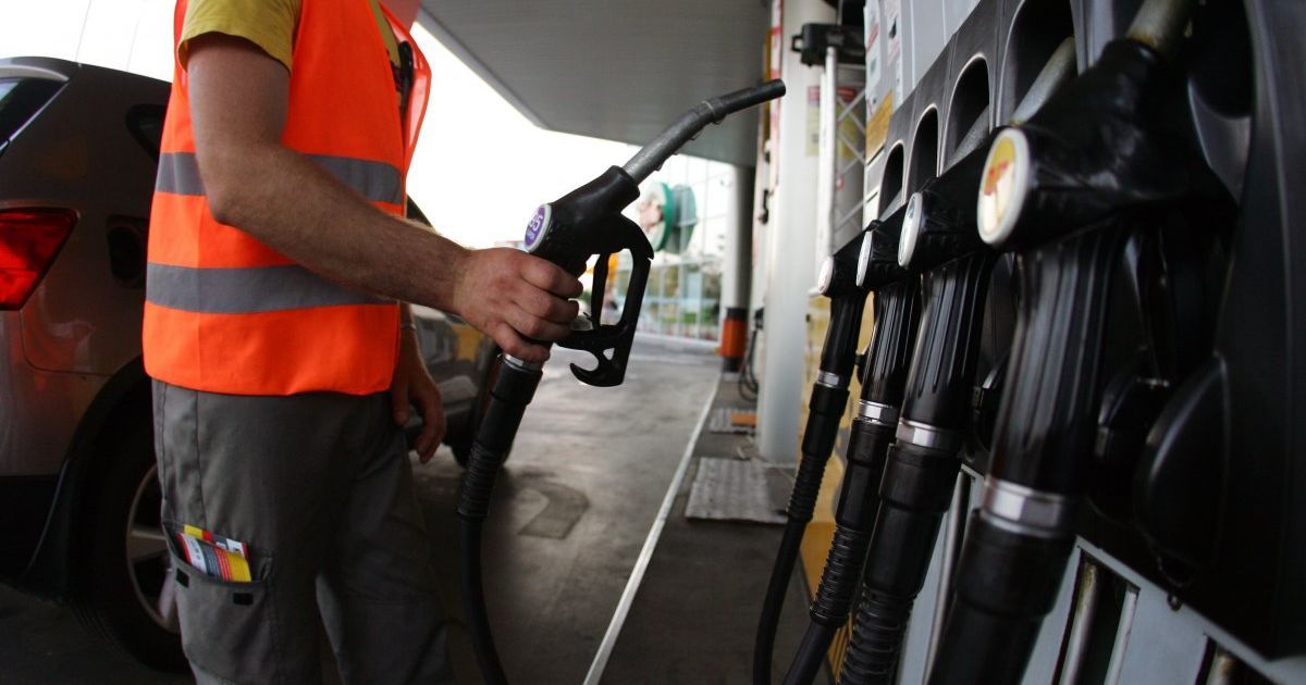 АЗС Украины скорректировали стоимость бензина и дизельного топлива