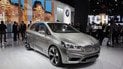 BMW повністю відмовиться від мінівенів
