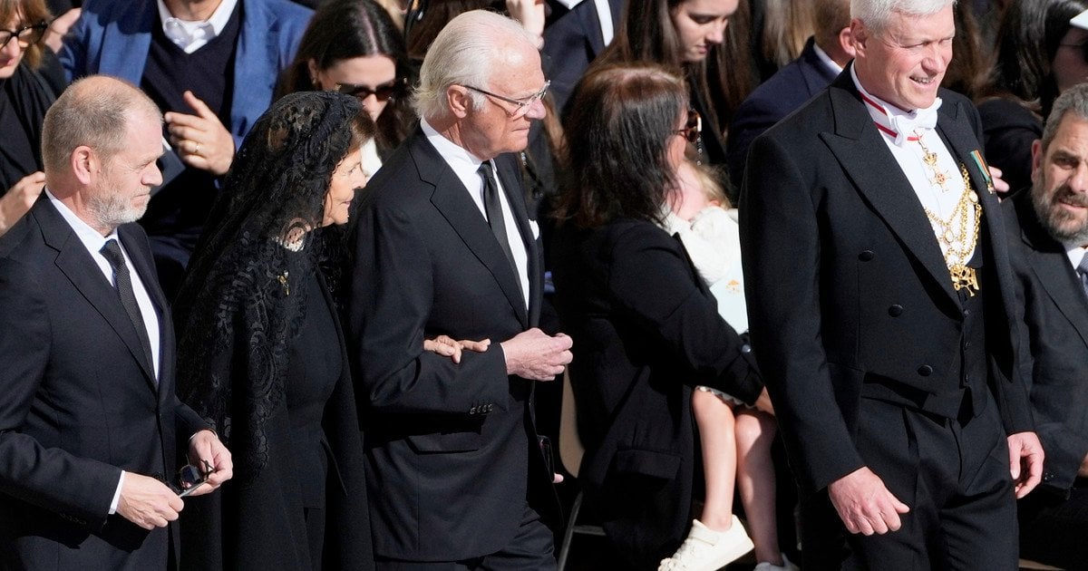 Король Карл XVI Густав та королева Сільвія