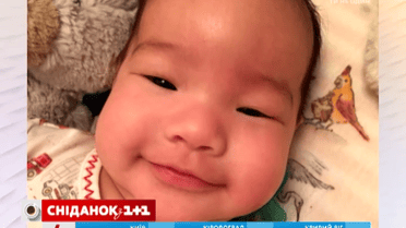 Люсі Лью показала фото двомісячного сина Роквела