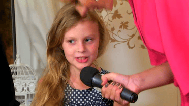 Донька Ольги Фреймут ходить на світські заходи на підборах