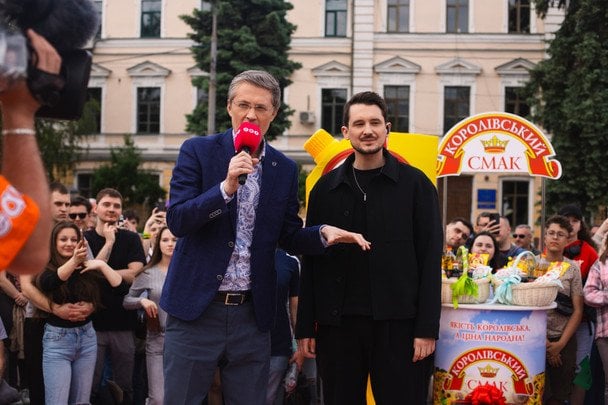 Переможець "Караоке на майдані" через 9 років повернувся на шоу і насмішив: "Їли майонез цілий рік"