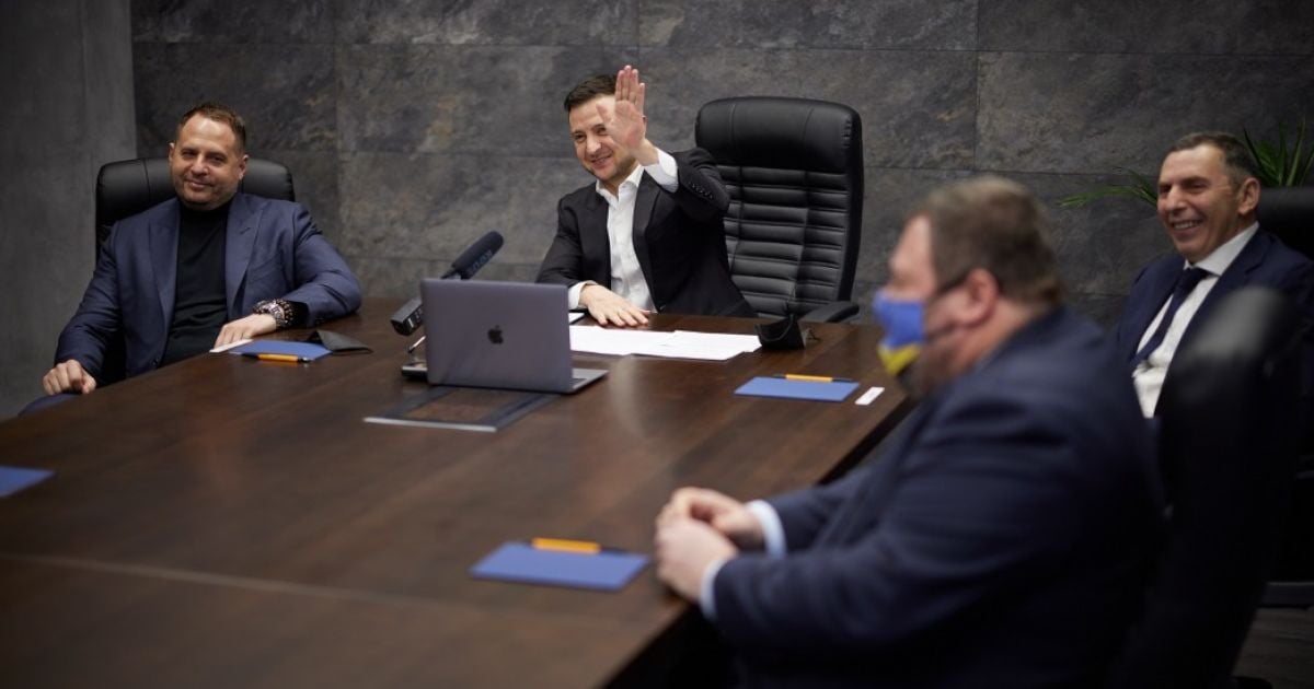 День украинской Антарктиды: Зеленский впервые пообщался с полярниками в режиме реального времени