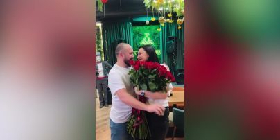 Соломія Вітвіцька заручилася з коханим-військовим