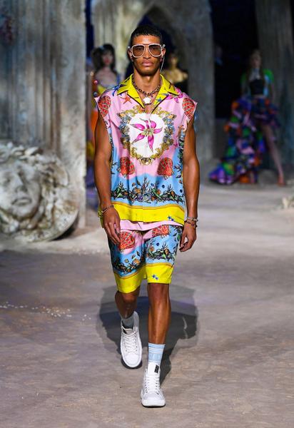 Коллекция Versace трет-а-порте сезона весна-лето 2021 / © East News
