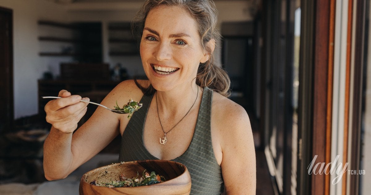 Здорова їжа після 50 років: як харчування допомагає красиво старіти