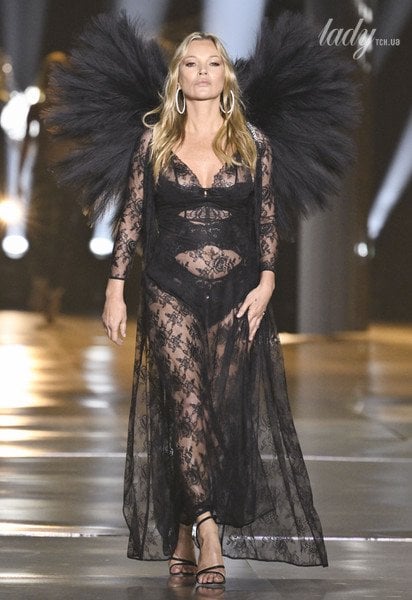 Кейт Мосс на Victoria's Secret Fashion Show / © Associated Press