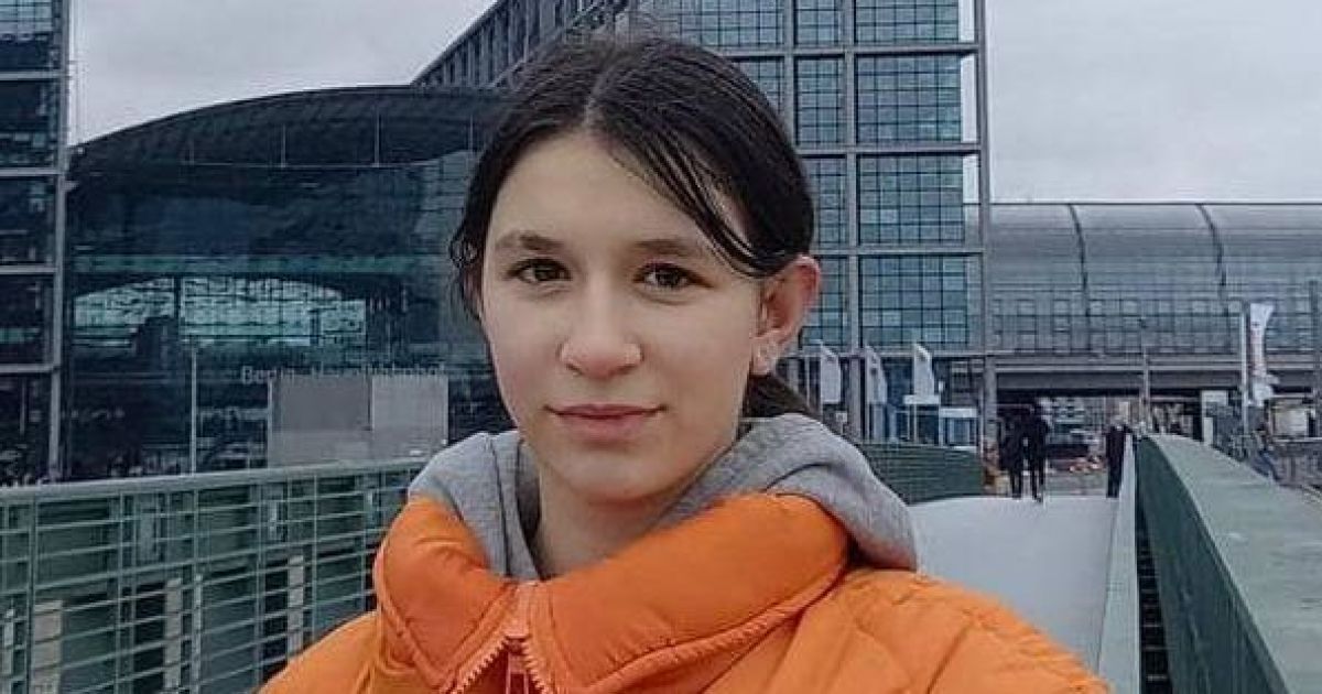 Под Киевом искали 12-летнюю девочку: фото, приметы