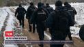 В Ровенской области полиция задержала два десятка копателей янтаря, которые работали нелегально