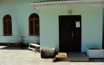 В оккупированном Крыму мечеть забросали "коктейлями Молотова"