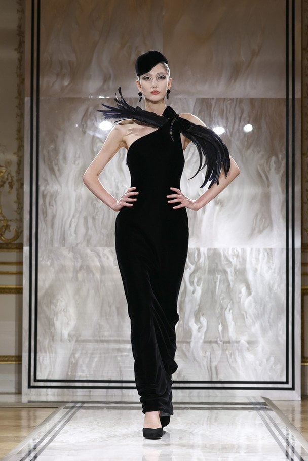 Показ Giorgio Armani Prive осень-зима 2025-2026 / © Associated Press