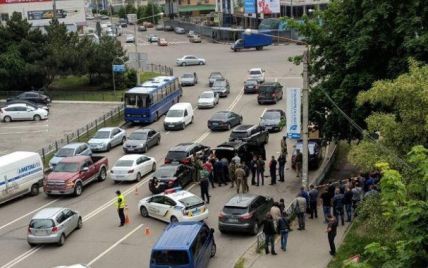 В центре Харькова силовики задержали "криминального авторитета" с арсеналом оружия - СМИ