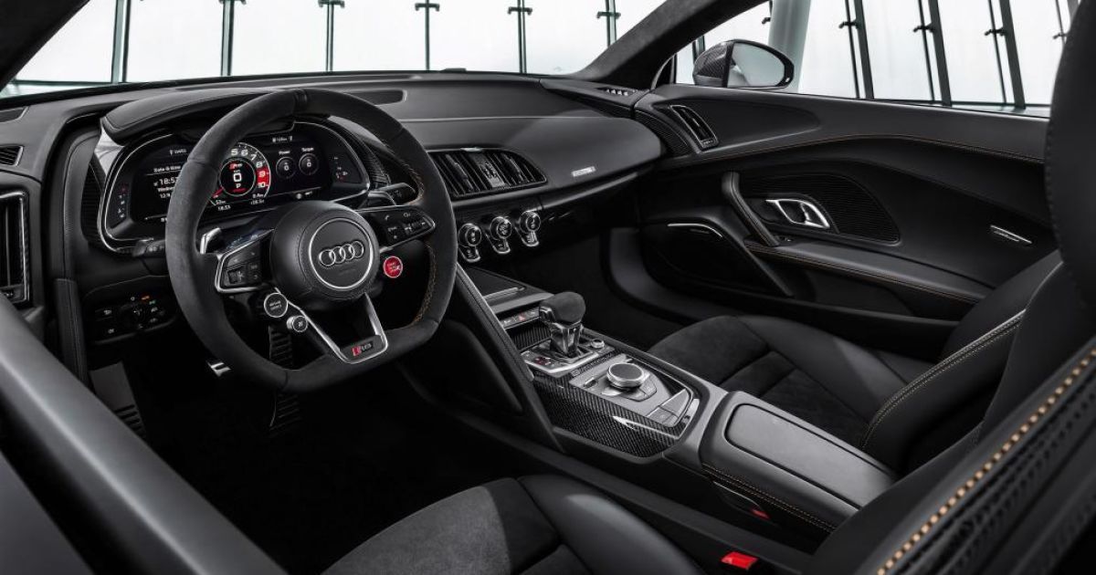 Audi R8 V10 Decennium_3 / © autoexpress