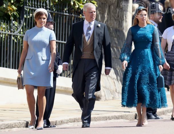 Принцеса Євгенія, принц Ендрю і принцеса Беатріс / © Getty Images