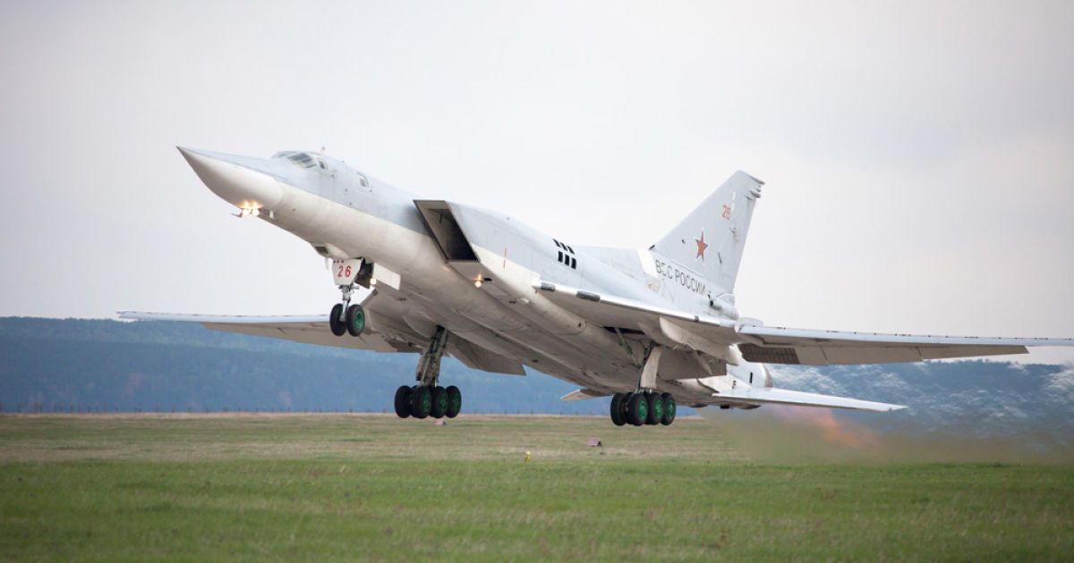 Російський літак Ту-22М3