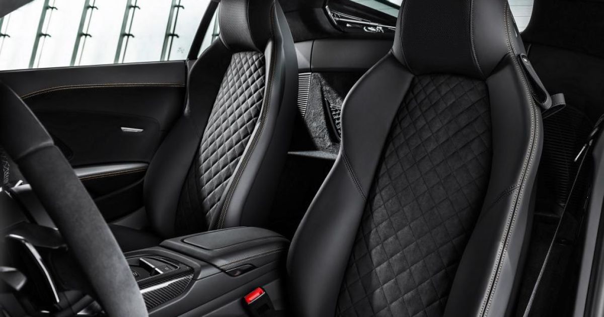 Audi R8 V10 Decennium_9 / © autoexpress