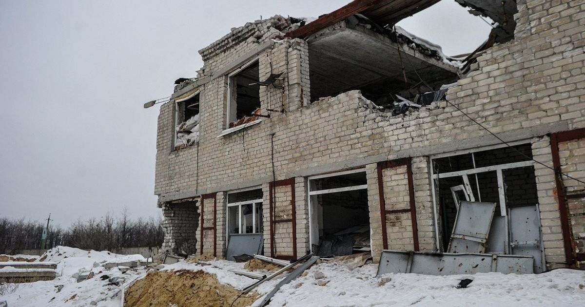 Пораненого в Авдіївці британського журналіста евакуювали до лікарні у Дніпрі