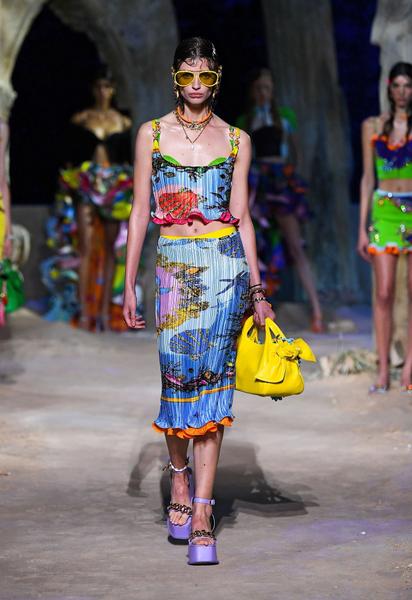 Коллекция Versace трет-а-порте сезона весна-лето 2021 / © East News