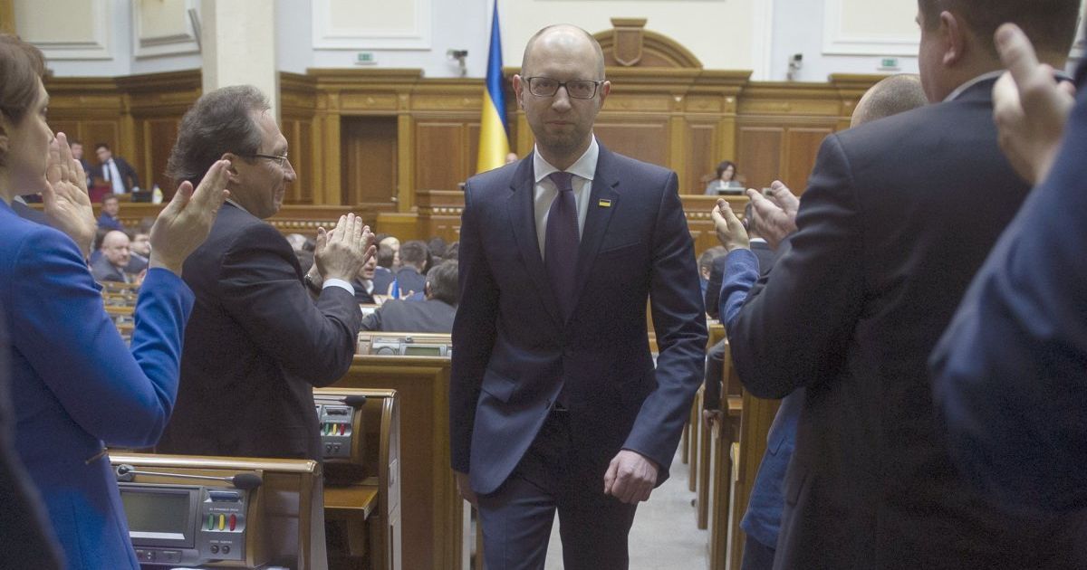 В "Народном фронте" опровергли слухи о том, что Яценюк пойдет в Раду по мажоритарке