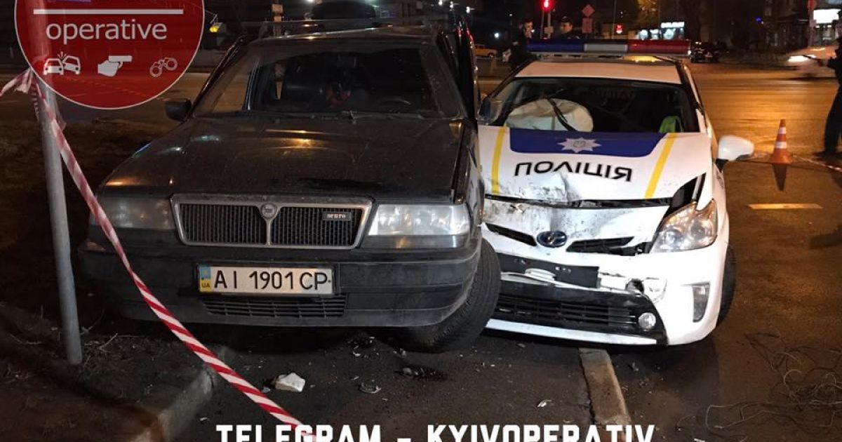 ДТП Київ підліток і патрульні_1 / © Facebook/Киев Оперативный