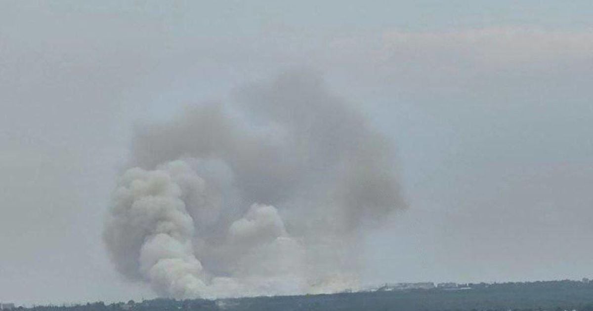 На військовій базі окупантів у Луганську прогриміли вибухи