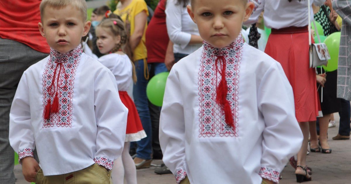 Парад близнецов в Хмельницком.