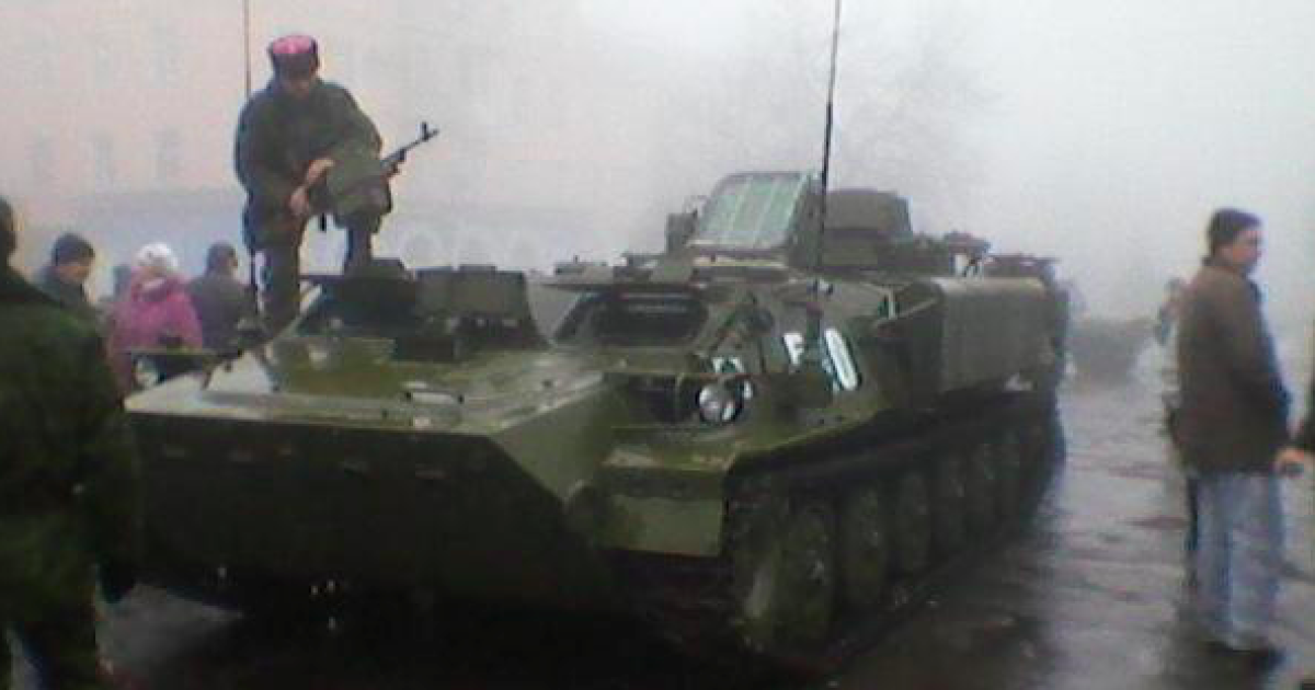 Парад боевиков в Красном Луче