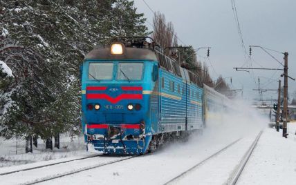 "Укрзалізниця" призначила додаткові потяги на 16 та 18 лютого: з яких міст можна вирушити в подорож