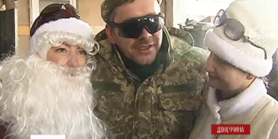Як зустрічали Новий рік у найгарячіших точках у зоні АТО на Донбасі