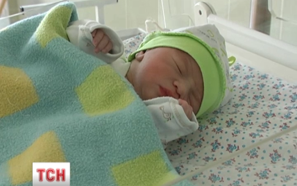 Первый ребенок 2016 года в Украине появился на свет на первой его минуте
