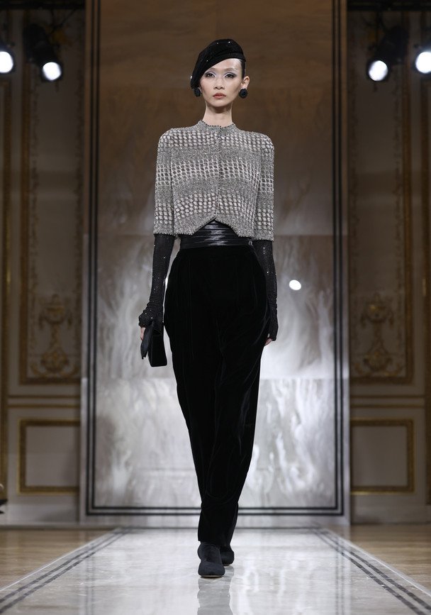 Показ Giorgio Armani Prive осень-зима 2025-2026 / © Associated Press