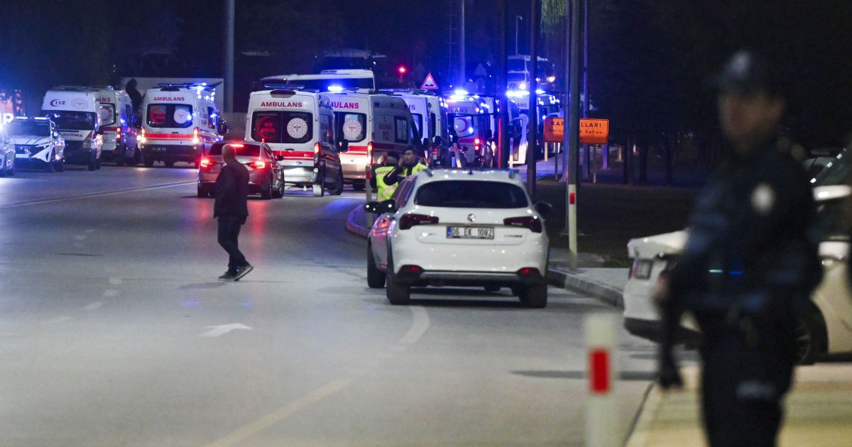 На месте теракта у авиазавода в столице Турции