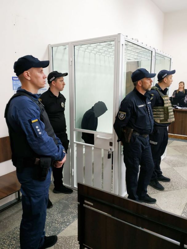 Винних у вбивстві київскої сім'ї відправили під варту / © 